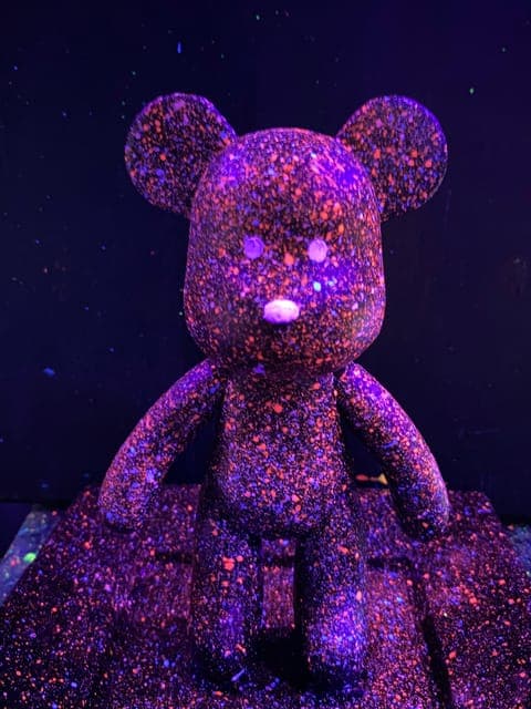 Bear-brick Fluorescent Painting | Wine and Art Gallery Image 3