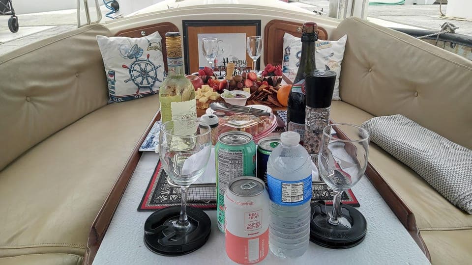 Venice Beach & Malibu View Boat Cruiser- Music Wine Sealions Gallery Image 2