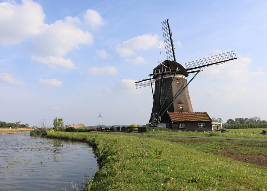 Delft and Volendam: Cheese, Clogs & Windmills (Small Group) Gallery Image 2