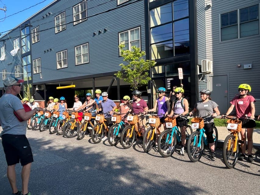 30. Portland, Maine: Coastal Lighthouses Guided Bicycle Tour - Image 30