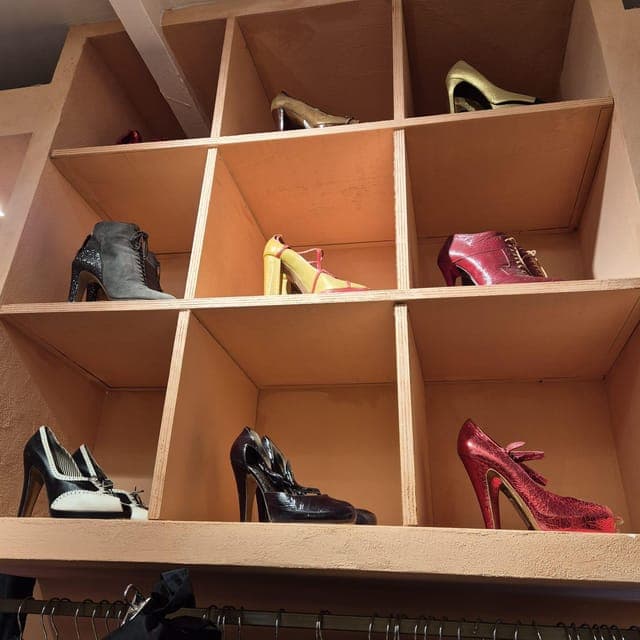 36. Shopping tour in Rome with personalized image consulting - Image 36