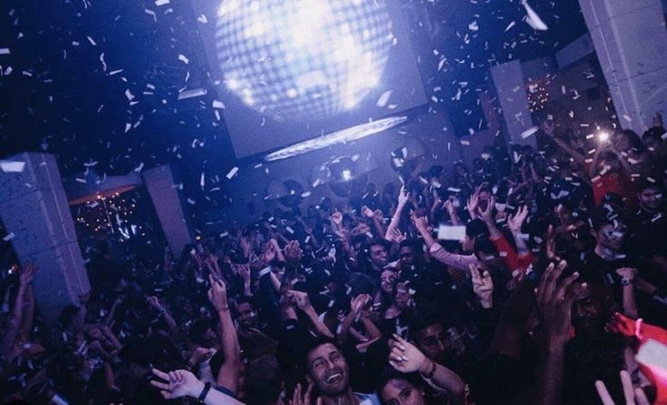 Rooftop Bars and Nightclubs Guided Tour Gallery Image 4