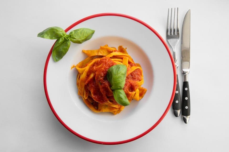 Enjoy Spritz and Pasta Making in Piazza Navona Gallery Image 3