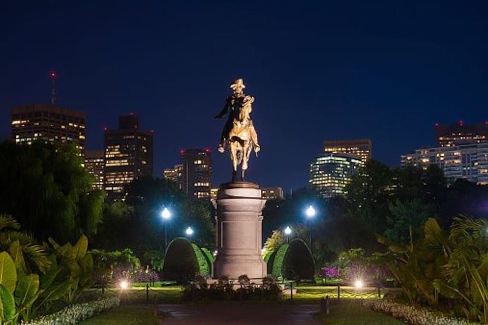 Boston Night Driving Tour with Sunset Harbor Cruise - Image 2
