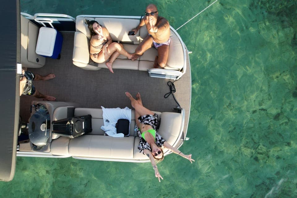 Private Pontoon Boat Rental on Hallandale Gallery Image 1