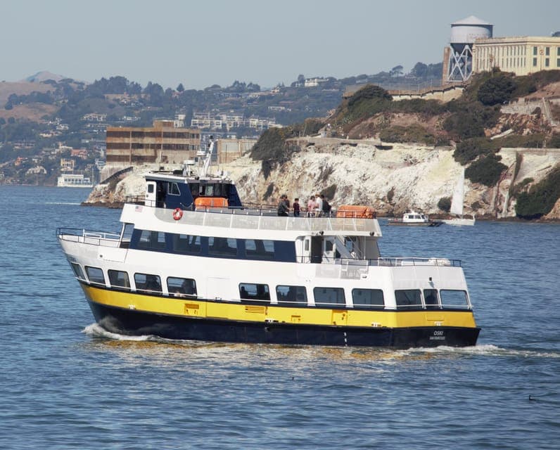 Skip-the-Line 1-Hour Bay Cruise by Boat Gallery Image 3