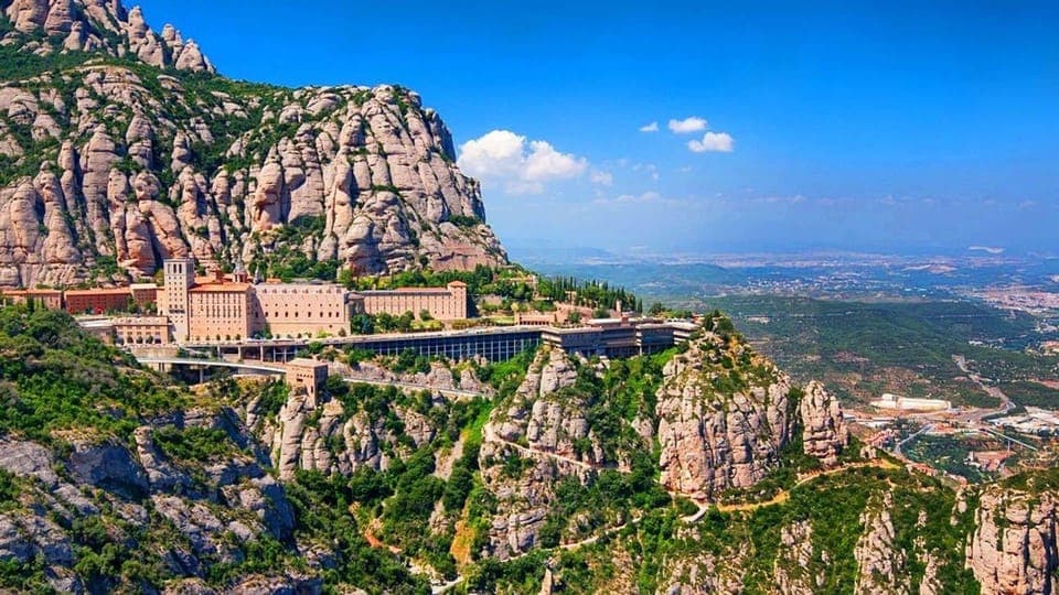 34. Montserrat Full-Day Guided Tour - Image 34