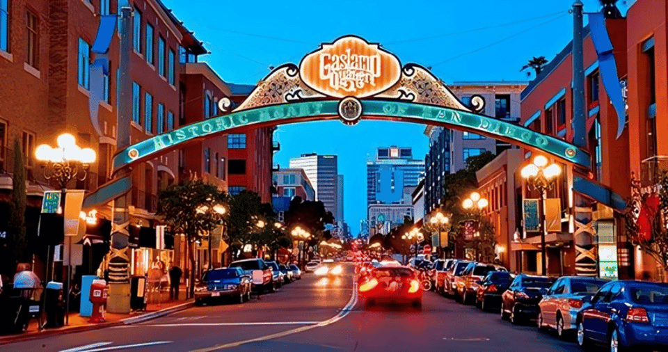 Must-See Attractions Walking Tour With A Guide Gallery Image 3