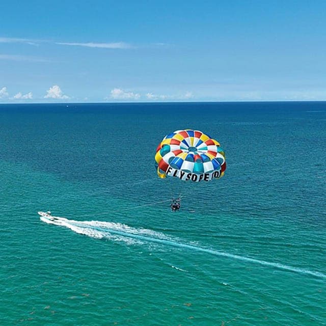 Parasailing Adventure with optional Photo Package Gallery Image 2