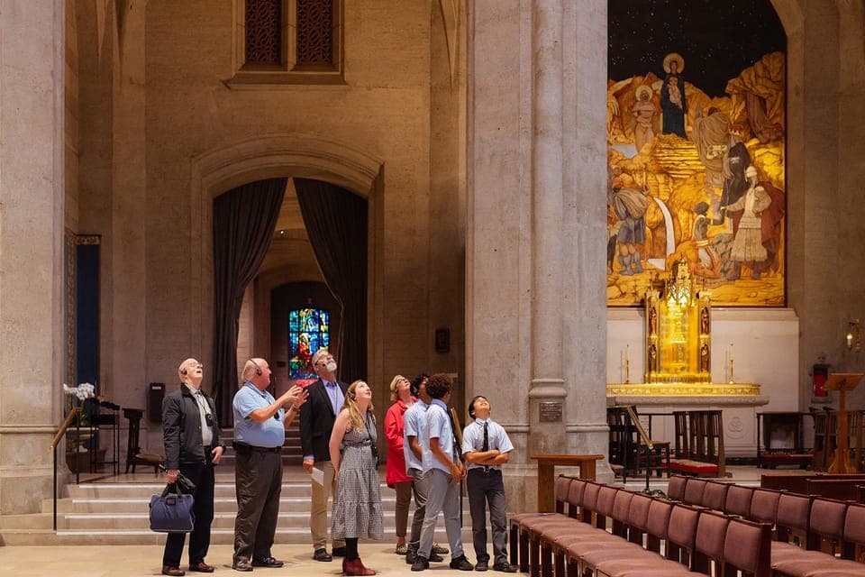 Grace Cathedral Guided Tour: Experience the Wonder Gallery Image 3