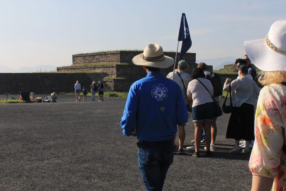 Teotihuacan Pyramids: Guided Tour with Entry Ticket Included - Image 1