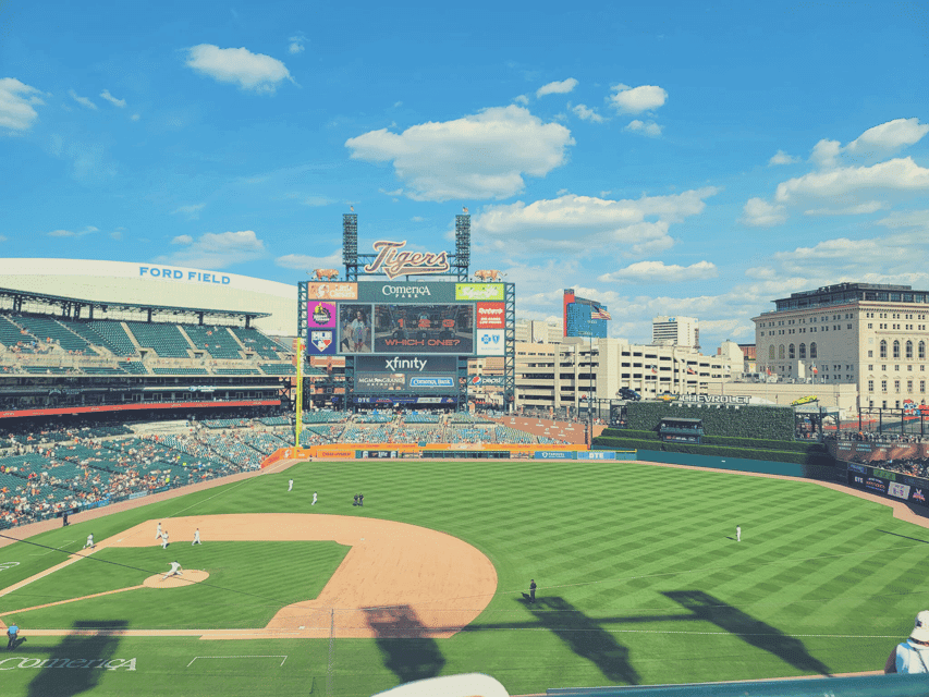 Detroit Tigers Baseball Game at Comerica Park Gallery Image 4