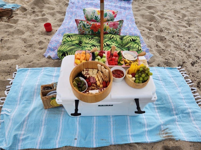 Ft Lauderdale: Private Beach Day Cabana with Amenities Gallery Image 3