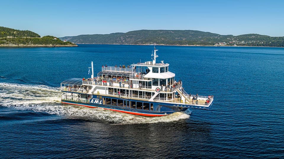 Tadoussac/Charlevoix: 3-Hour Whale Watching Boat Tour Gallery Image 2