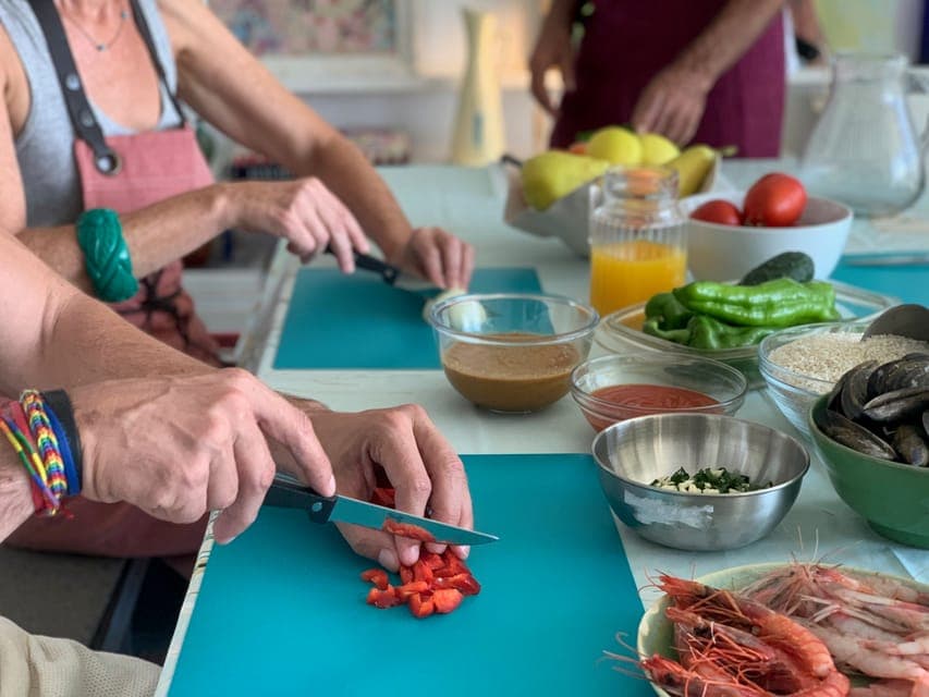 Paella Seafood Master Cooking Class with Sangria Gallery Image 2