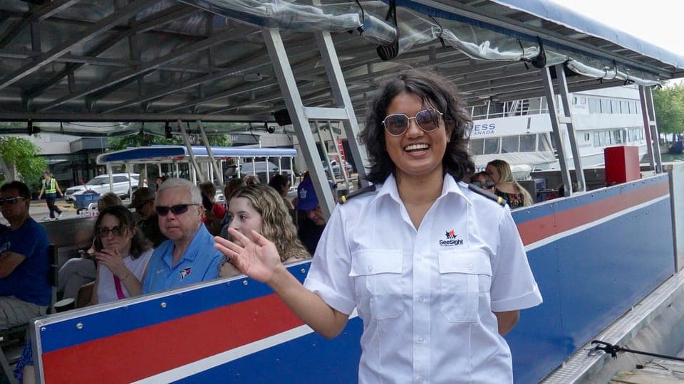 Premium Driving Tour with Tower and Harbour Cruise Gallery Image 4