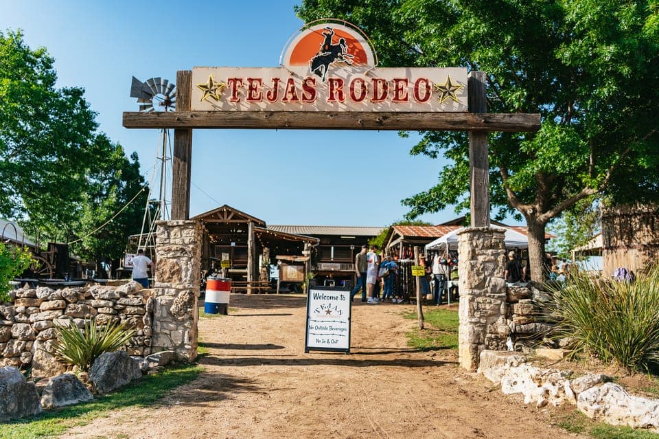 Bulverde: Saturday Night Rodeo General Admission Ticket Gallery Image 2