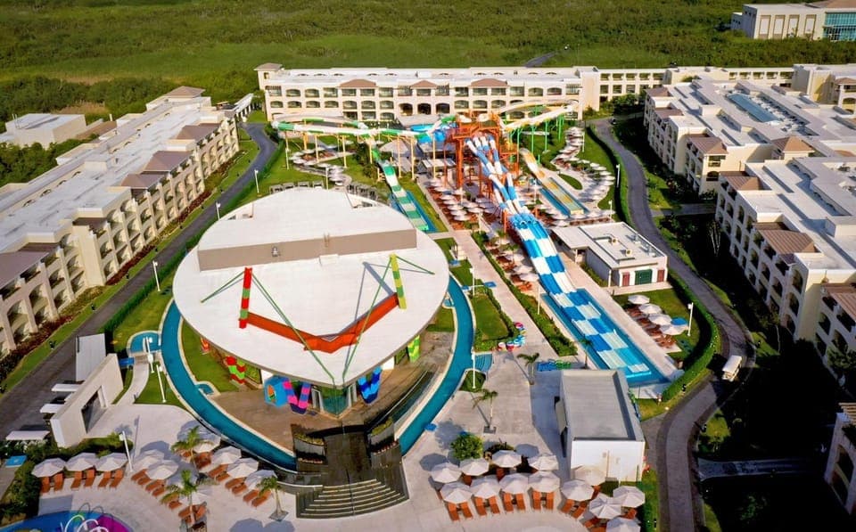 4. Private Shuttle CUN Airport to Moon Palace The Grand Cancun - Image 4
