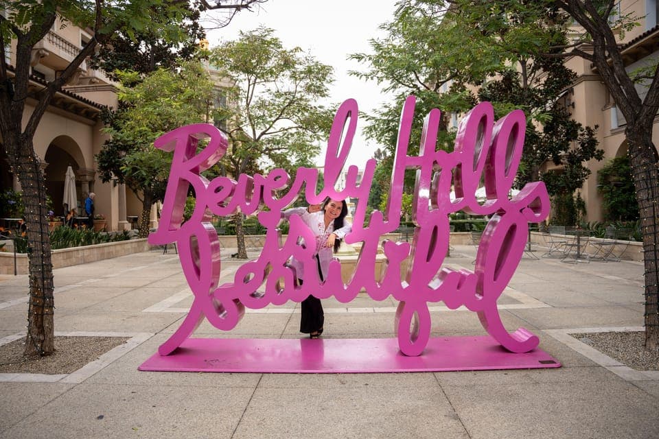 Beverly Hills: Photoshoot with Edited Images Gallery Image 2