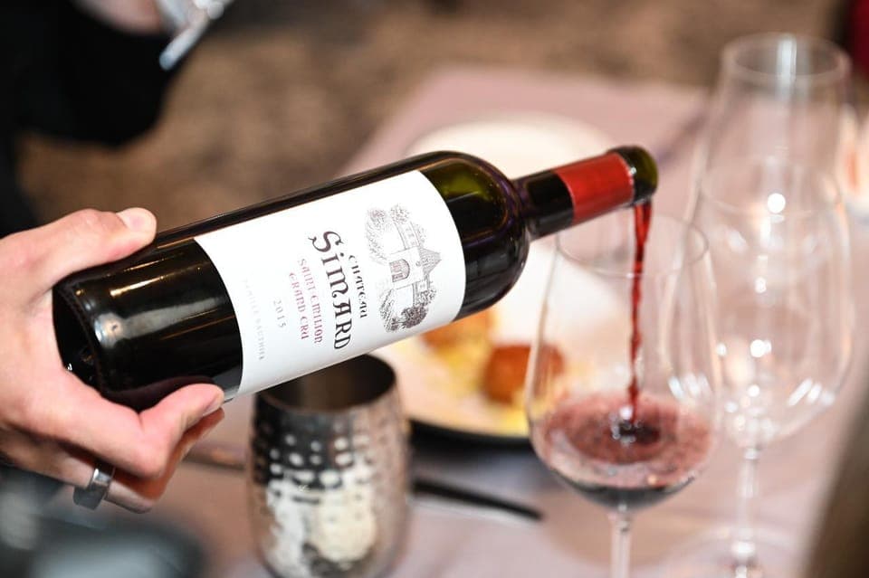 Luxury Wine & Food Tour w/ Sommelier & Party Bus Gallery Image 4