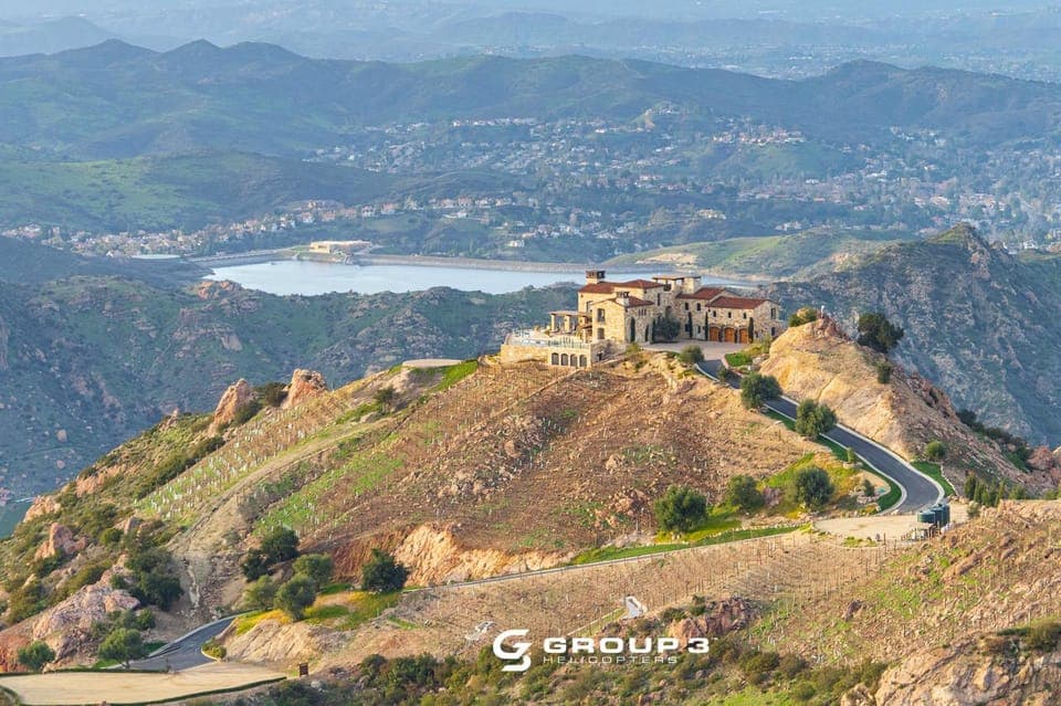 Malibu Coast and Mountains : 50-Minute Helicopter Tour Gallery Image 3