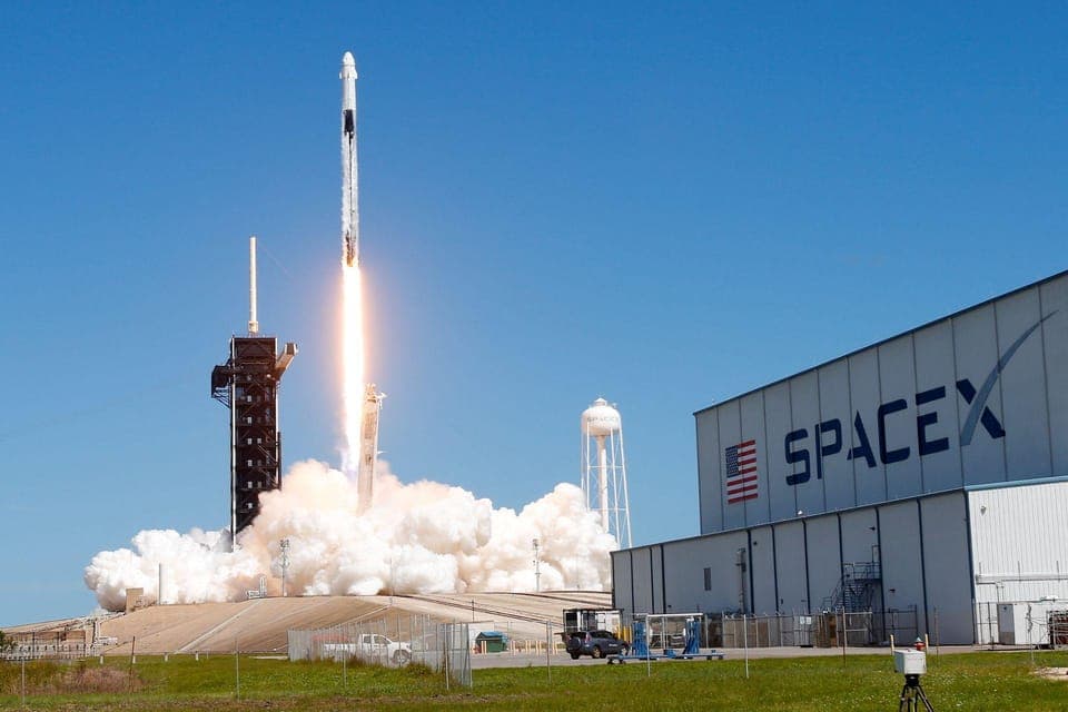 Visit the Kennedy Space Center in French from Orlando Gallery Image 3