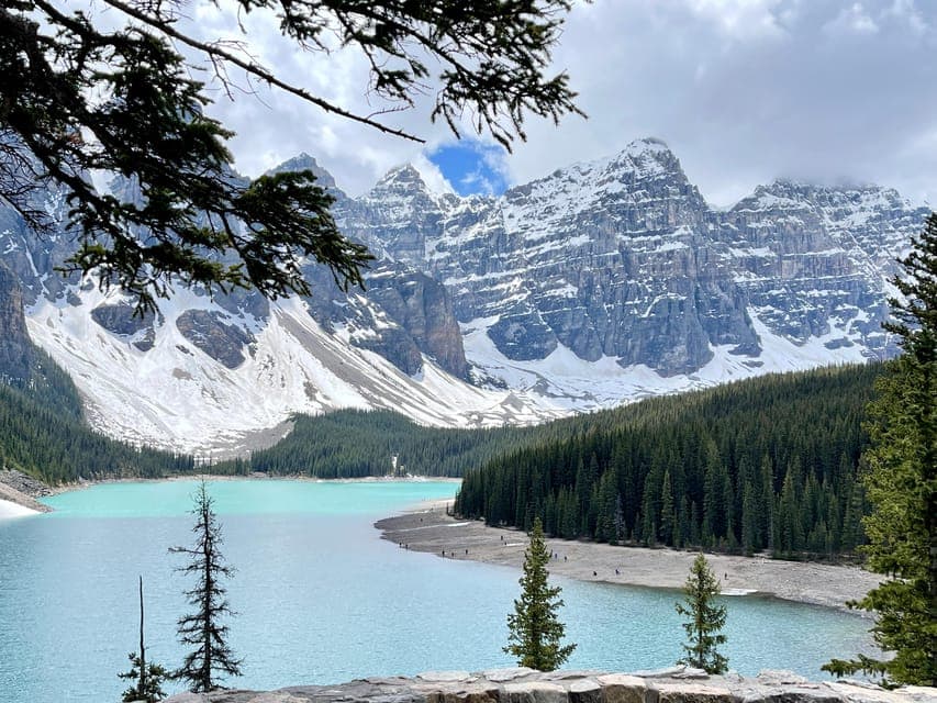 Lake Louise to Calgary Airport | Private Transfer Gallery Image 3