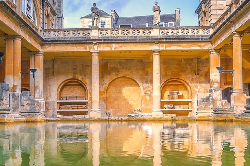 Windsor Castle, Stonehenge and Bath Tour Private Gallery Image 4