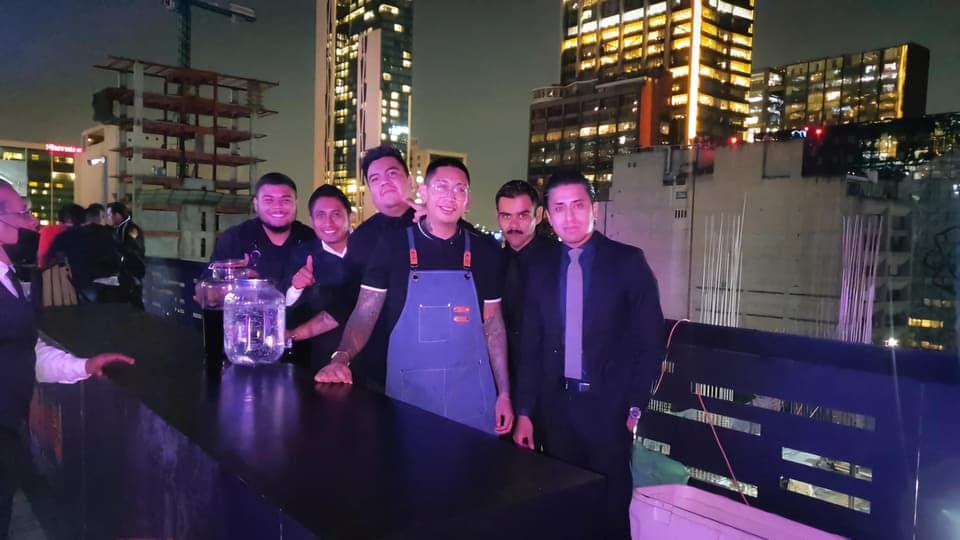 CDMX: Mixology and classic cocktail classes in a bar in polanco. Gallery Image 4