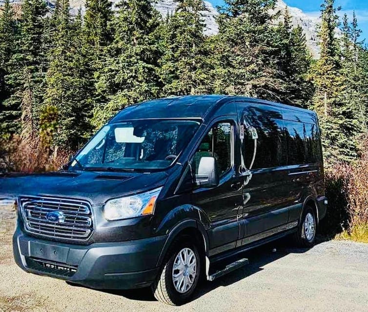 Lake Louise: Private Transfer to Calgary or Airport Gallery Image 3