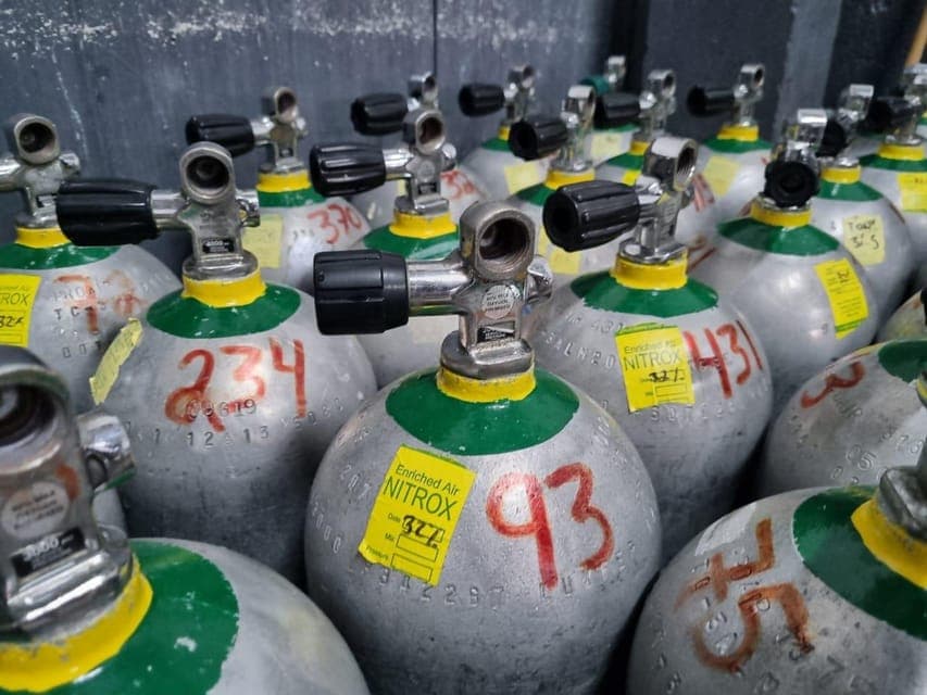 Cancun: PADI Enriched Air Nitrox Course Gallery Image 1