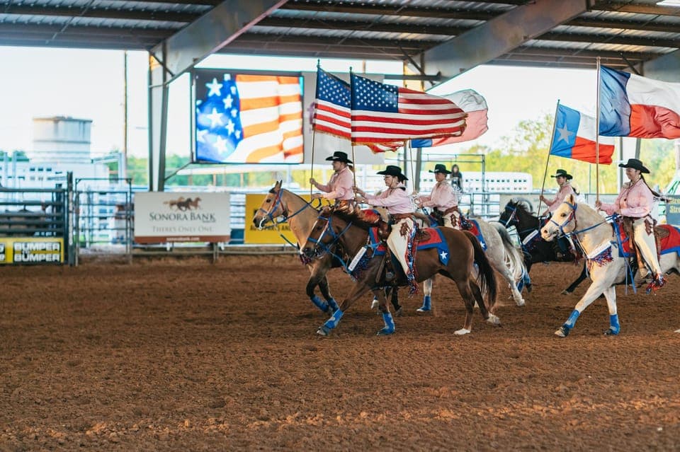 Bulverde: Saturday Night Rodeo General Admission Ticket Gallery Image 1