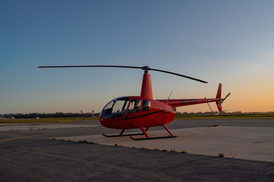 Beach and Coastline Helicopter Tour Gallery Image 3