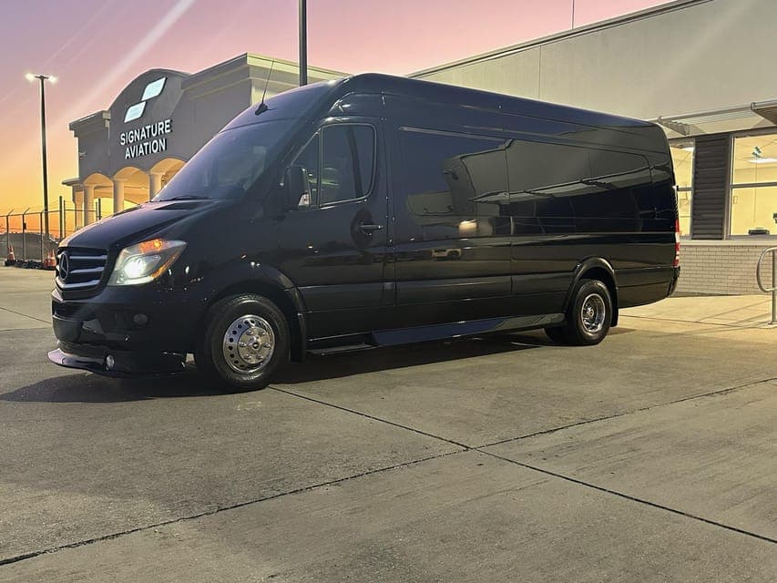 37. New Orleans Limo: Airport Transfer, Corporate Transport - Image 37