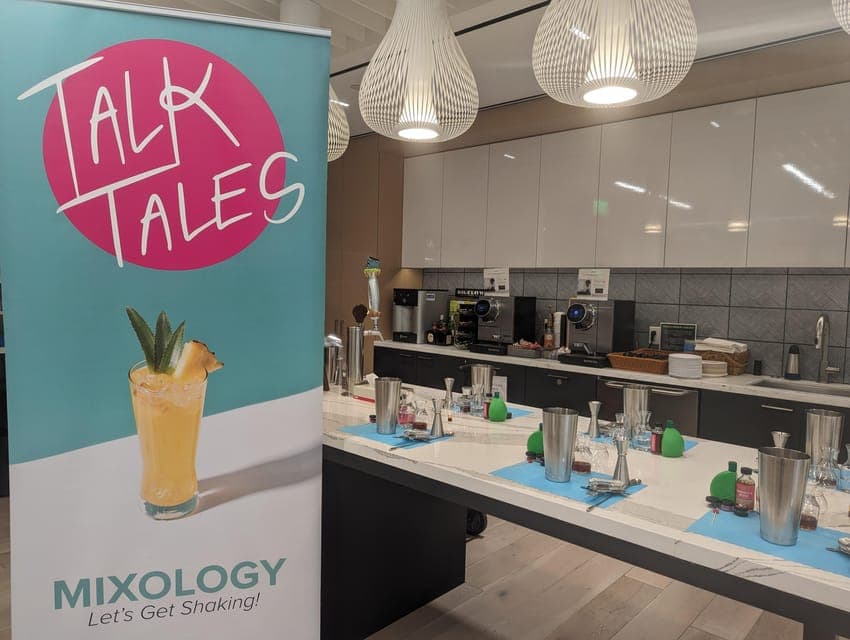 Cocktail-Making Class with Mixologist Gallery Image 3