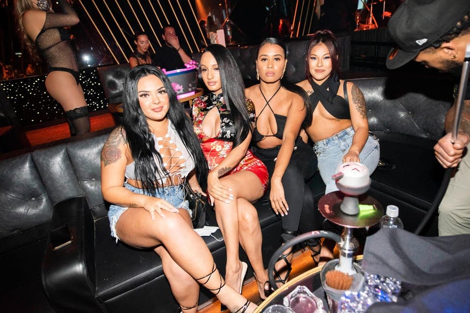 3. Downtown LA Club Crawl with Express Entry - Image 3