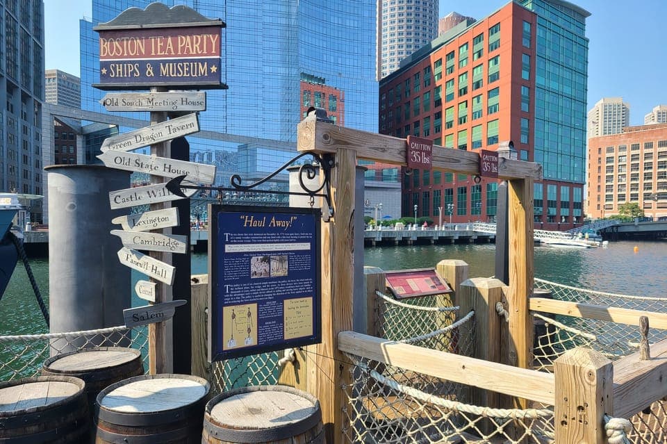 Boston Tea Party Ships and Museum Interactive Tour Gallery Image 3