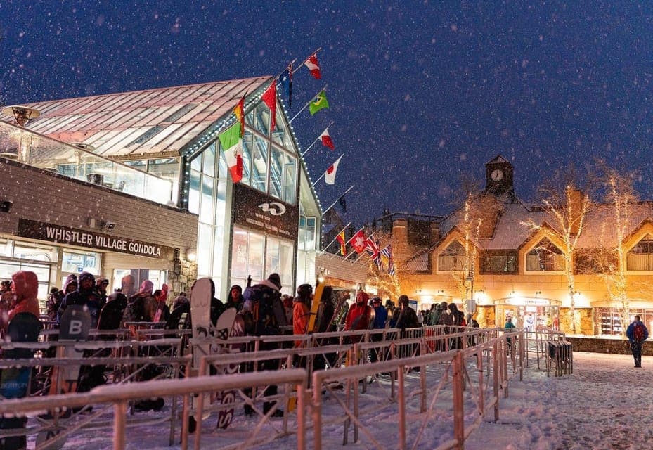 6. Vancouver City Tour With Look Out and Whistler Highlights - Image 6