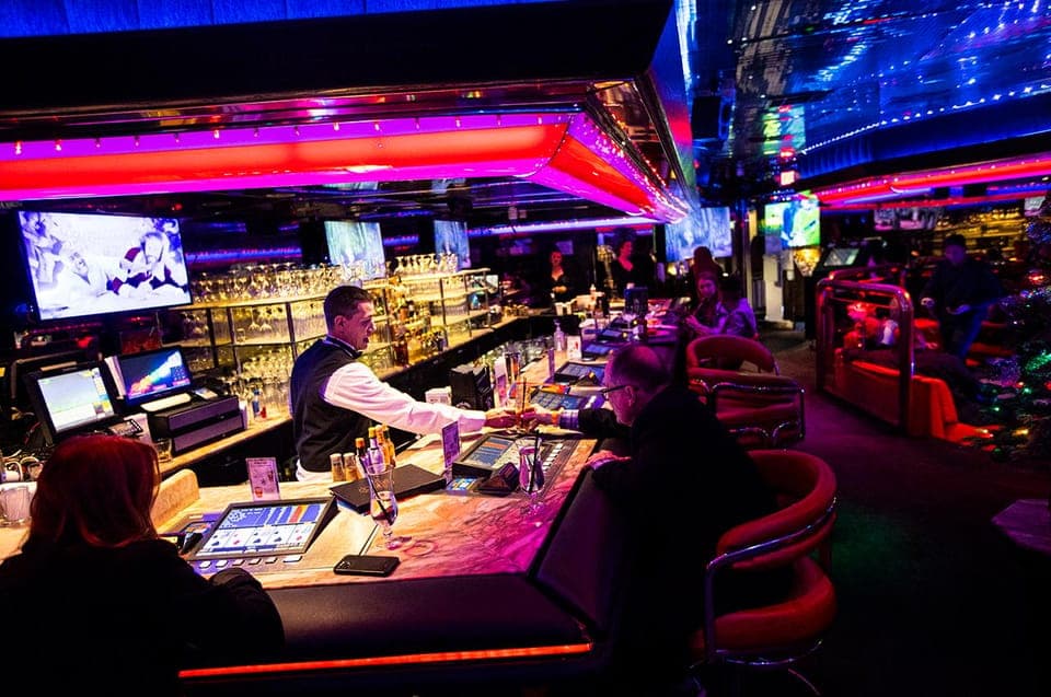 Elvis Presley History Walking Tour of Landmarks Gallery Image 4