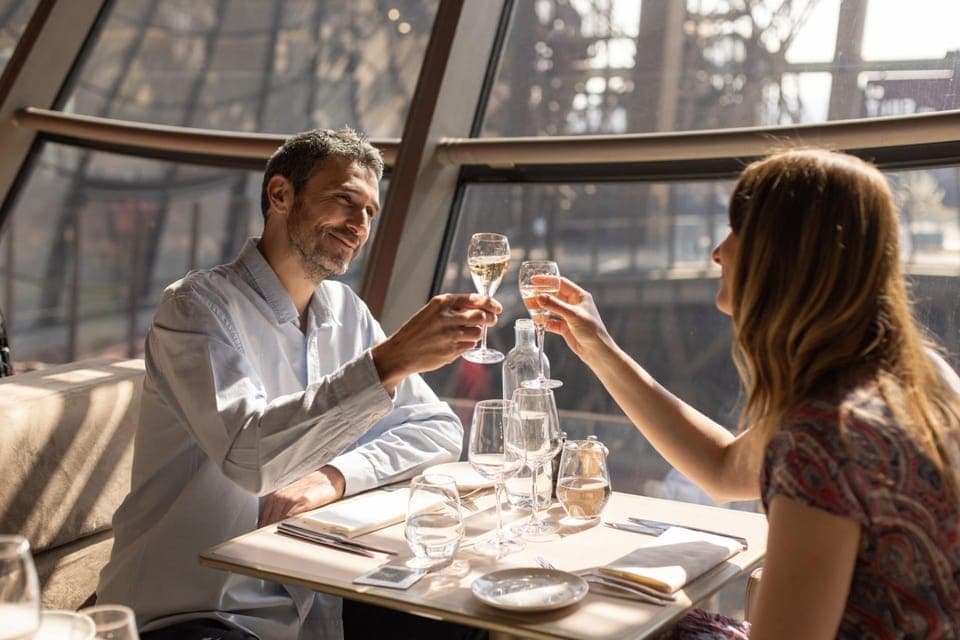 6. Paris Day Trip with Lunch on Eiffel Tower - Image 6