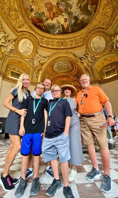 Guided Louvre Museum Tour with Optional Entry Ticket Gallery Image 1