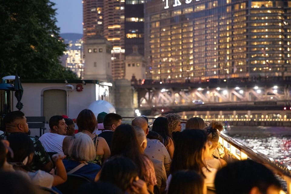 Historic Gangsters & Twilight Tales Night Cruise Gallery Image 2