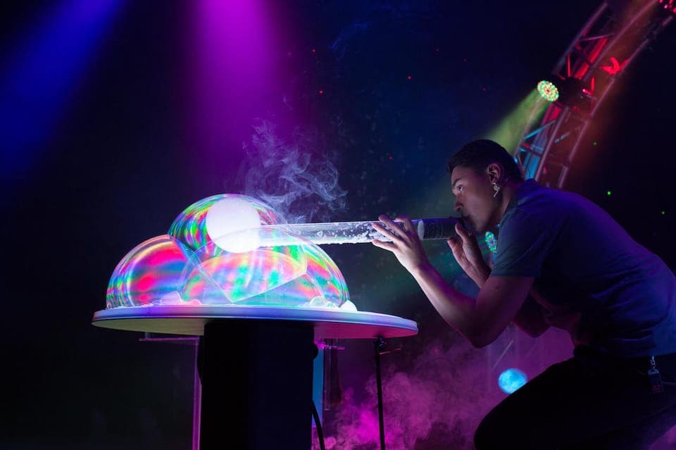 The Gazillion Bubble Show Gallery Image 4