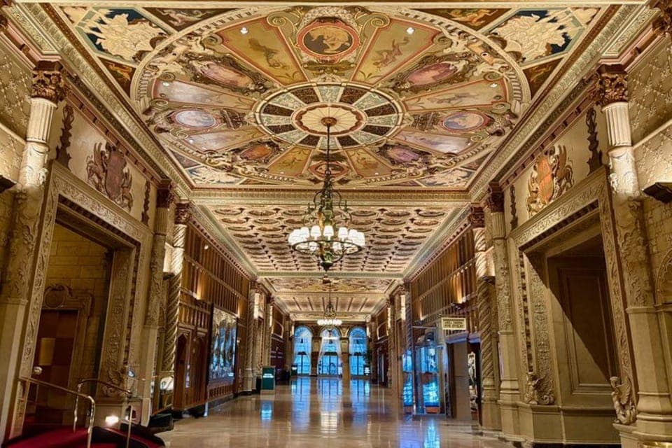 Oscar History and Film Set Studio Tour at the Biltmore - Image 4