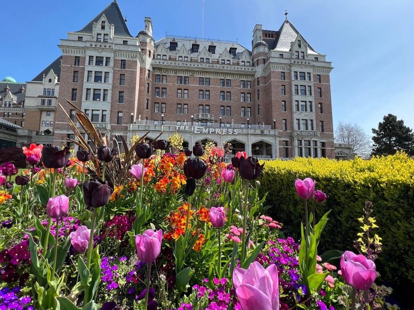 One-Way or Round-Trip Tour to Victoria, BC Gallery Image 3