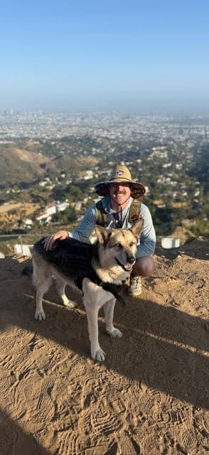 LA: Hollywood Sign Tour with Comedians, Dogs, & Epic Photos Gallery Image 3