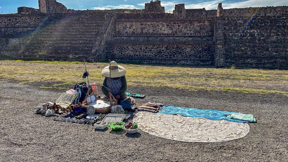 Teotihuacan Pyramids: Guided Tour with Entry Ticket Included Gallery Image 4