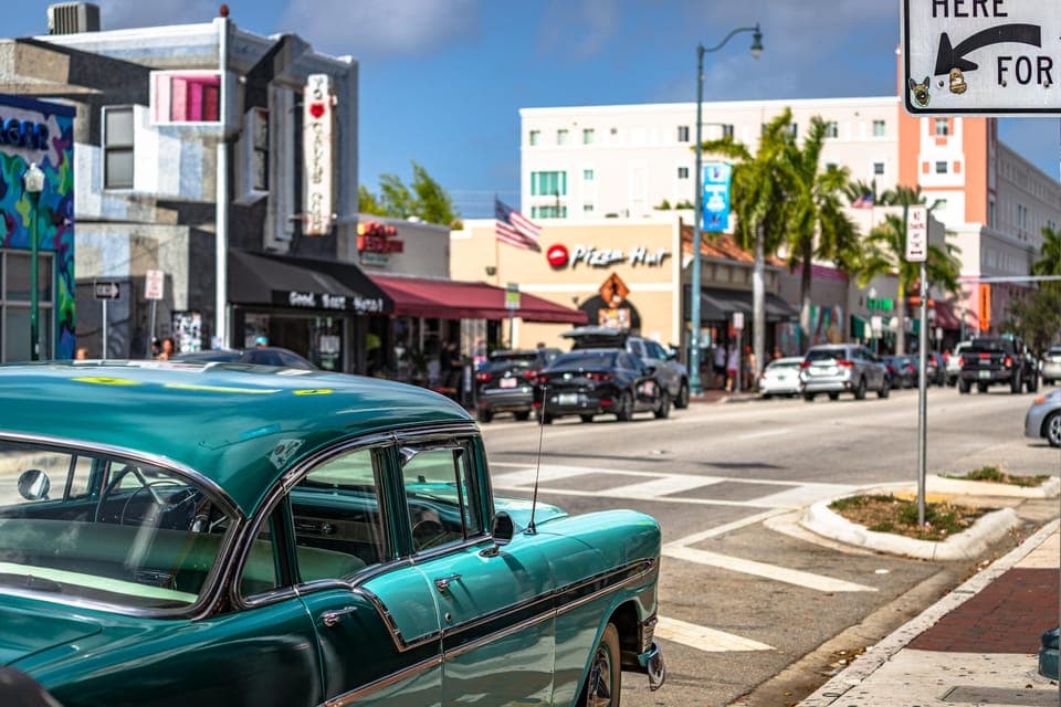 Little Havana Wow Walking Tour - Small Group Size Gallery Image 1