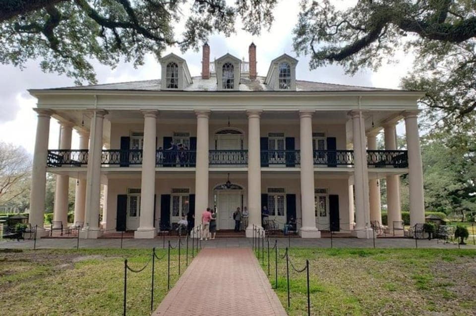 Oak Alley & Laura Plantation Tour w/Transport Gallery Image 4