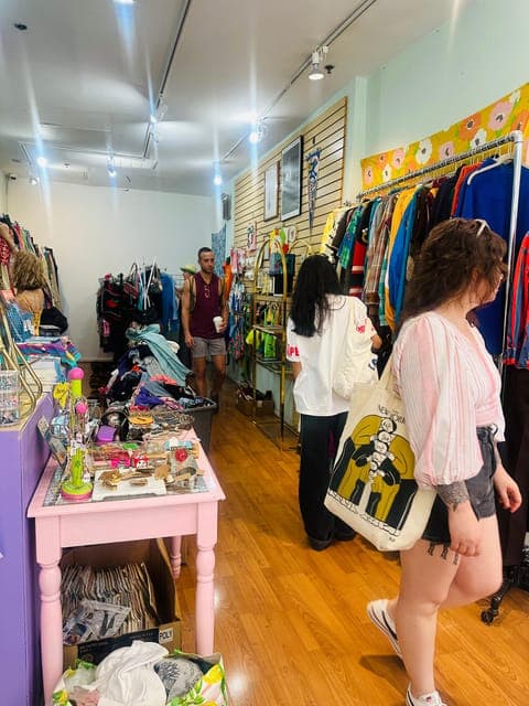 Vintage Shopping and Food Tour Gallery Image 2